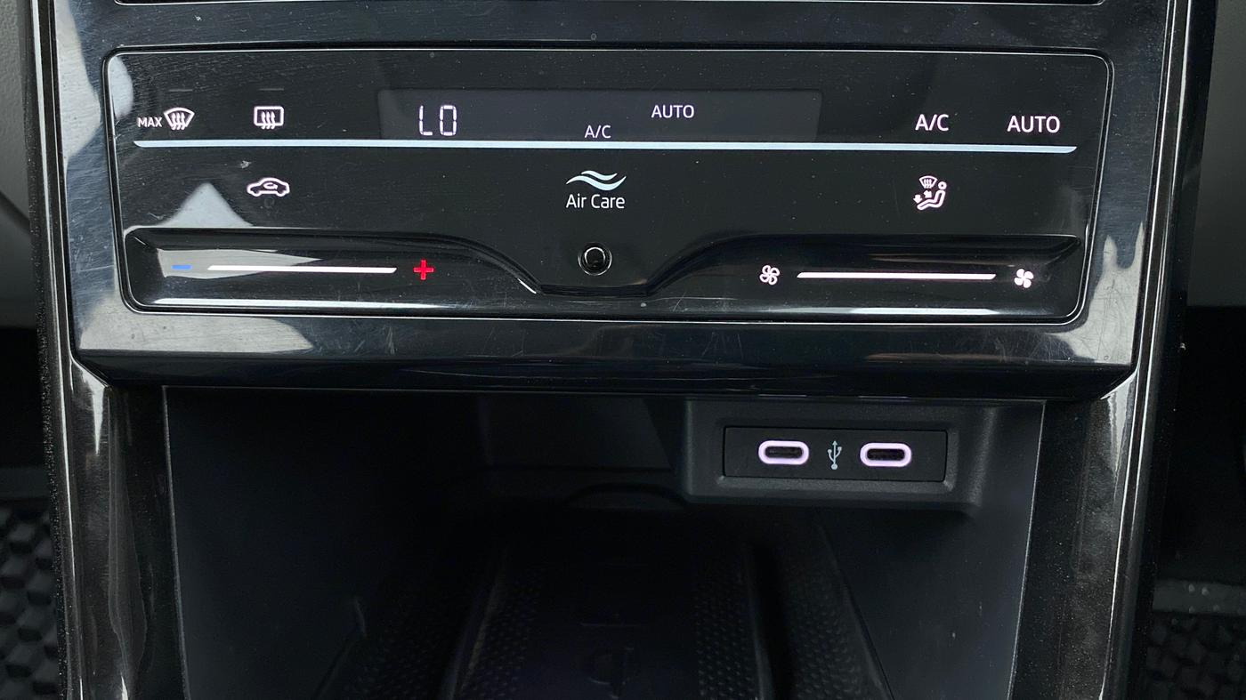 2021 Skoda KUSHAQ STYLE 1.5L TSI MT, Petrol, Manual, 28,348 km, Automatic Climate Control