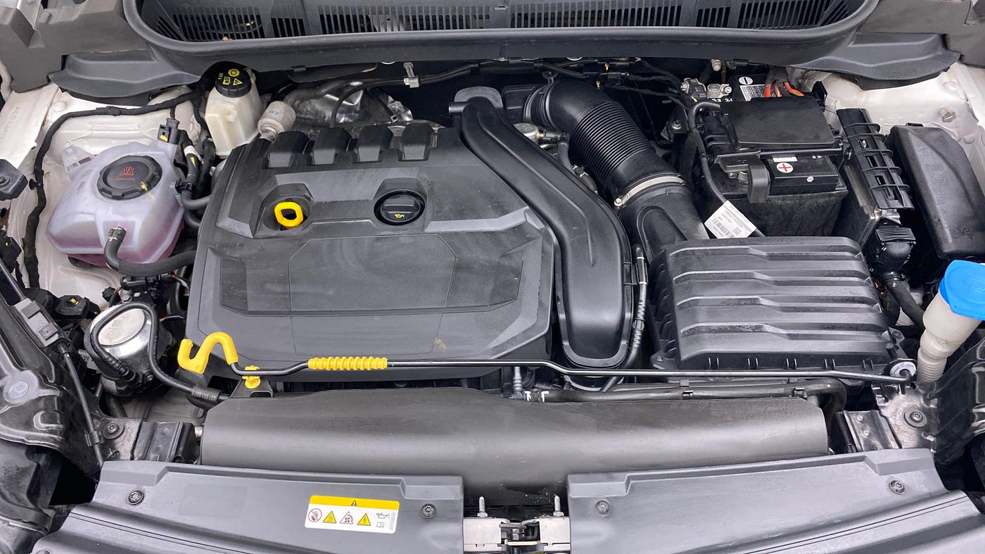 2021 Skoda KUSHAQ STYLE 1.5L TSI MT, Petrol, Manual, 28,348 km, Open Bonet