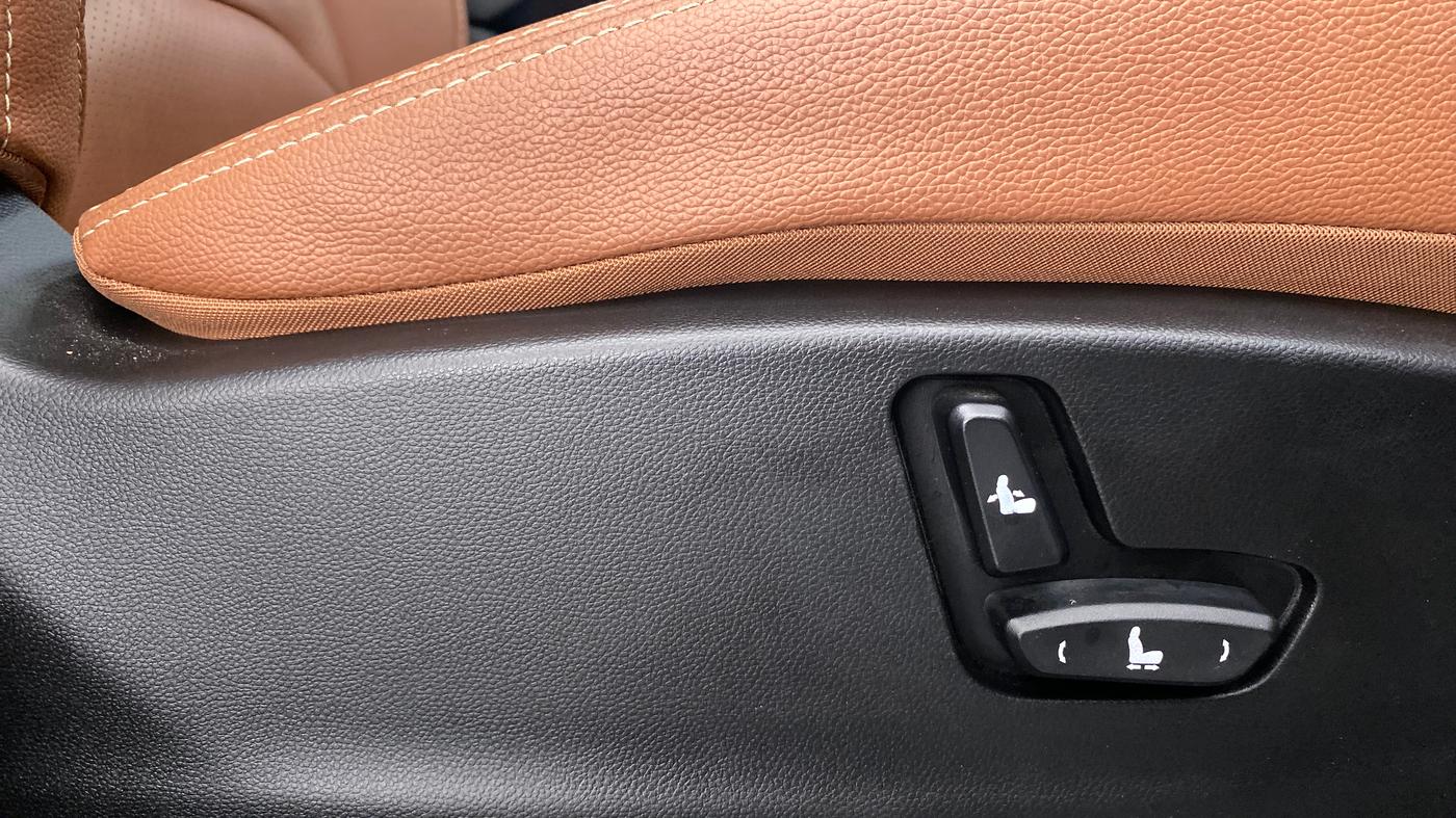 2021 MG HECTOR PLUS SHARP DCT, Petrol, Automatic, 14,735 km, Driver Side Adjustment Panel