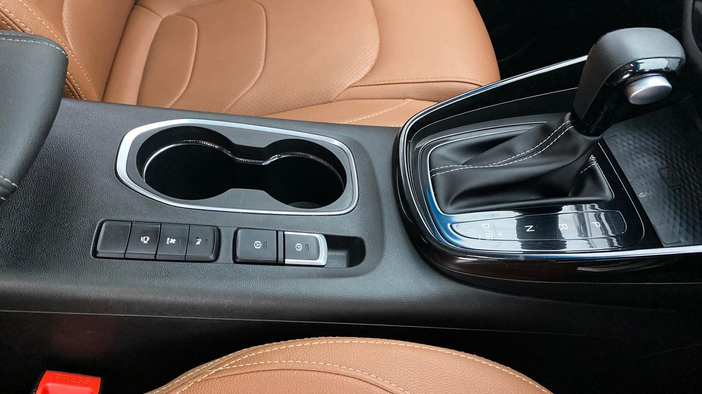 2021 MG HECTOR PLUS SHARP DCT, Petrol, Automatic, 14,735 km, Gear Lever