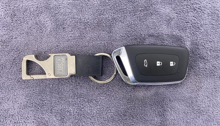 2021 MG HECTOR PLUS SHARP DCT, Petrol, Automatic, 14,735 km, Key Close Up