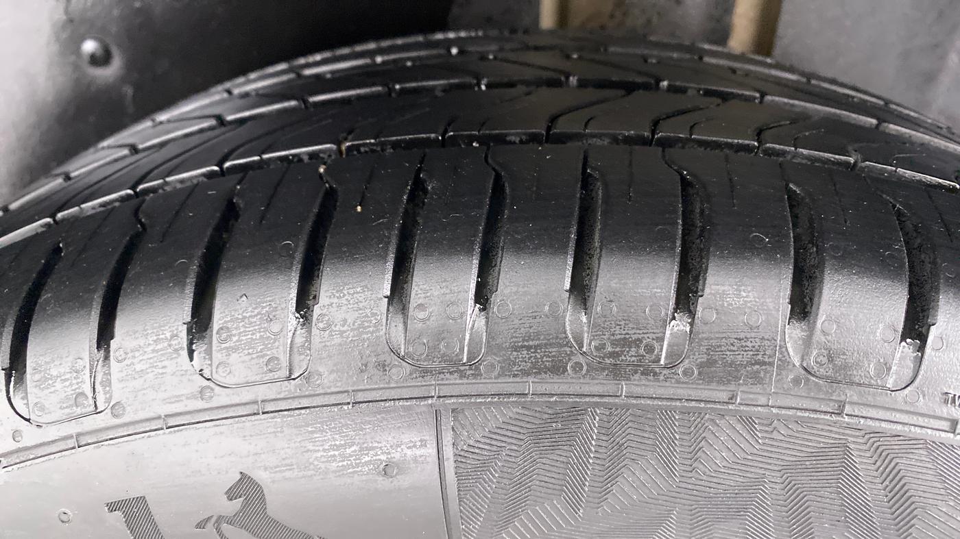 2021 MG HECTOR PLUS SHARP DCT, Petrol, Automatic, 14,735 km, Left Rear Tyre Tread