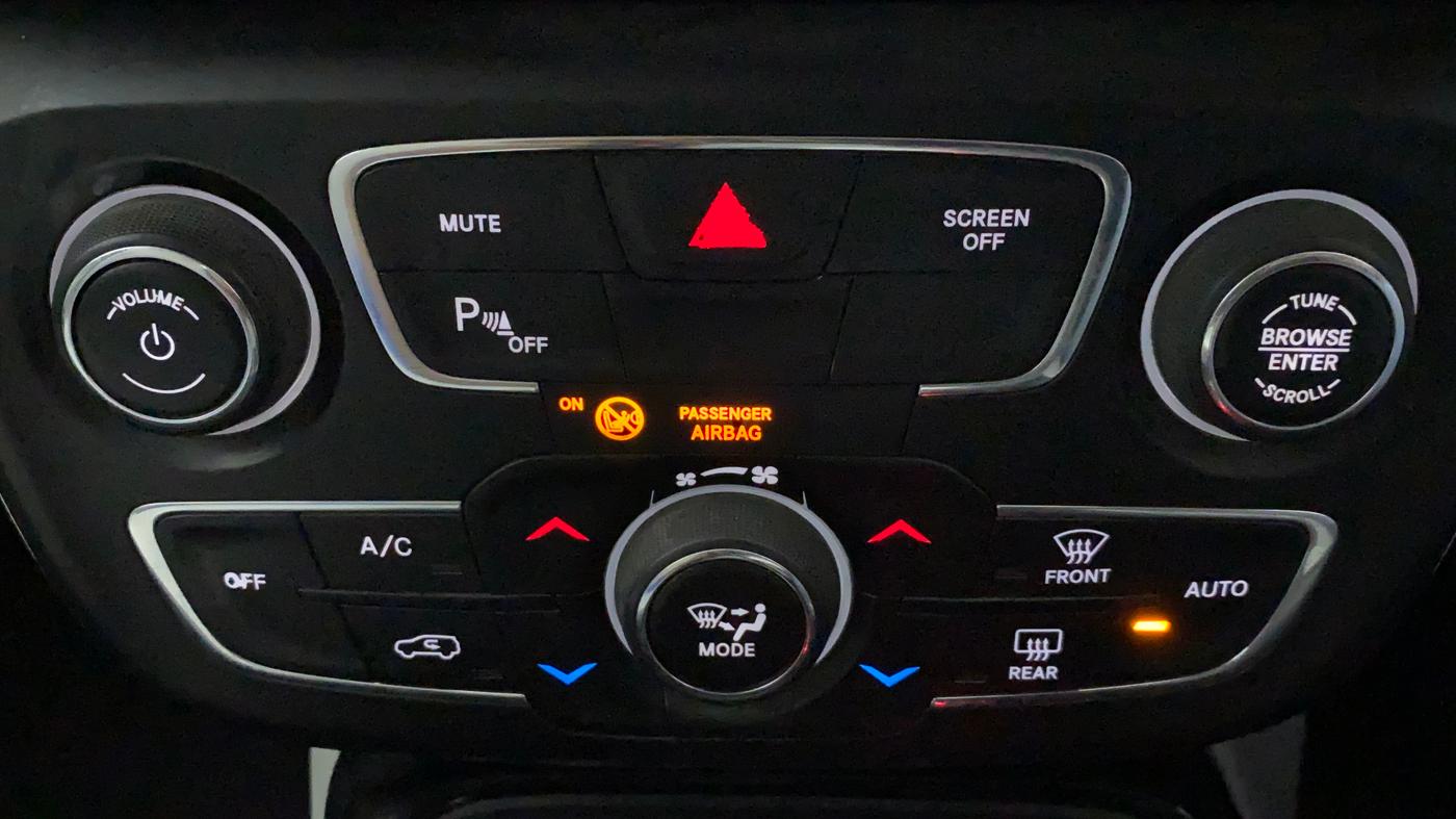 2017 Jeep Compass LIMITED 1.4 PETROL AT, Petrol, Automatic, 1,07,917 km, Automatic Climate Control