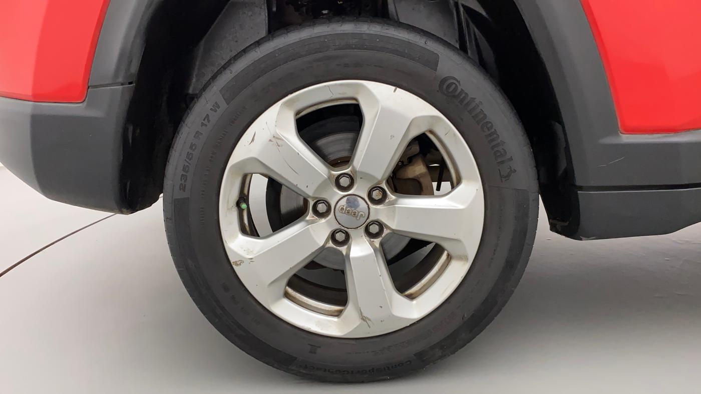 2017 Jeep Compass LIMITED 1.4 PETROL AT, Petrol, Automatic, 1,07,917 km, Right Rear Wheel