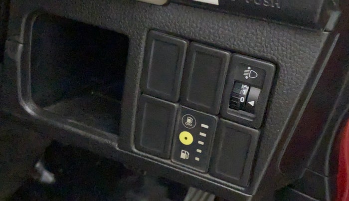 2014 Maruti Wagon R 1.0 LXI CNG, CNG, Manual, 82,754 km, Dashboard - Headlight height adjustment not working