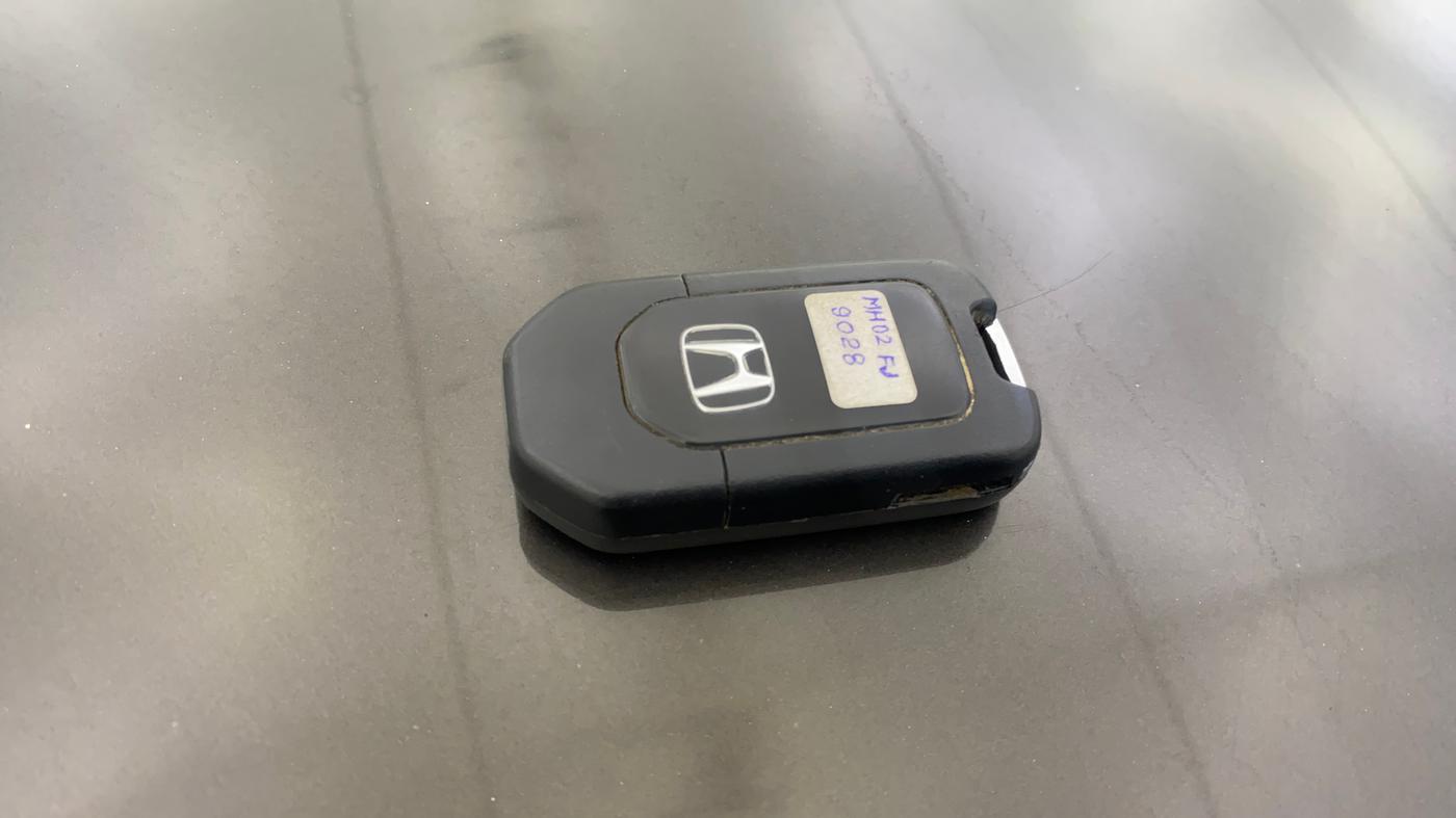 2020 Honda WR-V 1.2L I-VTEC SV MT, Petrol, Manual, 43,299 km, Key Close Up