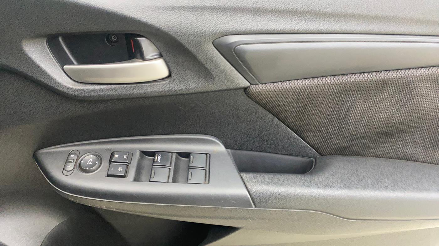 2020 Honda WR-V 1.2L I-VTEC SV MT, Petrol, Manual, 43,299 km, Driver Side Door Panels Control