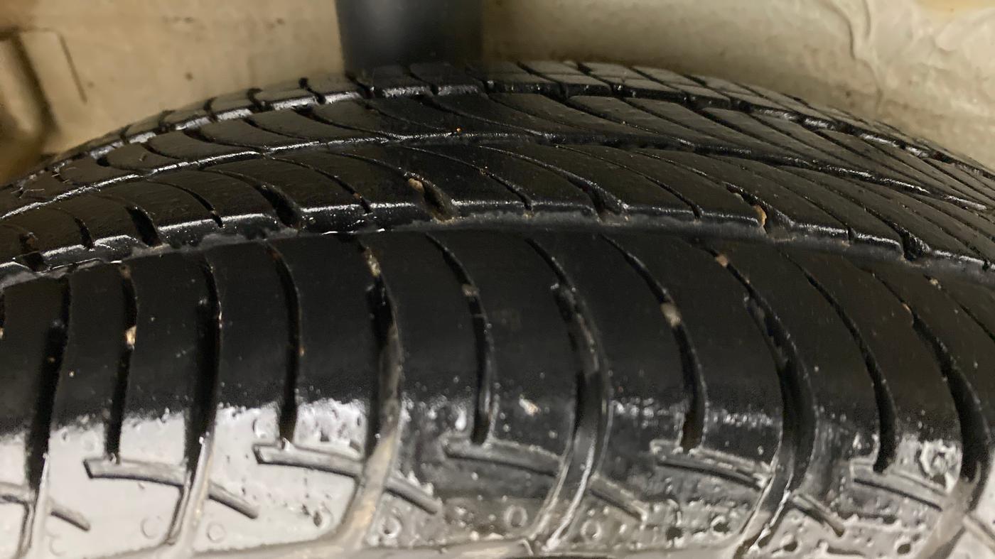 2016 Maruti Celerio ZXI AMT, Petrol, Automatic, 90,547 km, Right Rear Tyre Tread