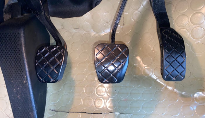 2017 Skoda Rapid 1.5 TDI CR ACTIVE, Diesel, Manual, 1,56,987 km, Pedals