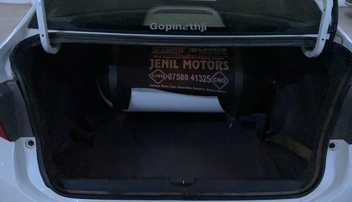 2021 Honda City 1.5L I-VTEC V MT 5TH GEN, CNG, Manual, 78,303 km, Boot Inside