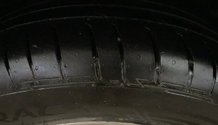 2021 Honda City 1.5L I-VTEC V MT 5TH GEN, CNG, Manual, 78,303 km, Left Rear Tyre Tread