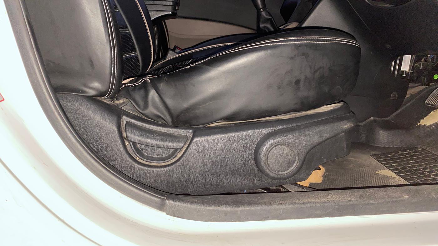 2018 Hyundai Grand i10 ASTA 1.2 KAPPA VTVT, Petrol, Manual, 50,377 km, Driver Side Adjustment Panel
