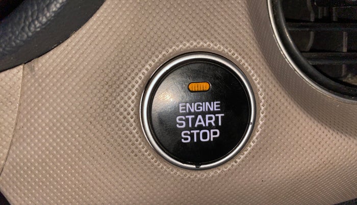 2018 Hyundai Grand i10 ASTA 1.2 KAPPA VTVT, Petrol, Manual, 50,377 km, Keyless Start/ Stop Button