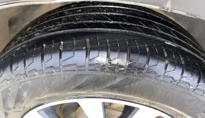 2018 Maruti S Cross ZETA 1.3, Diesel, Manual, 70,560 km, Right Rear Tyre Tread