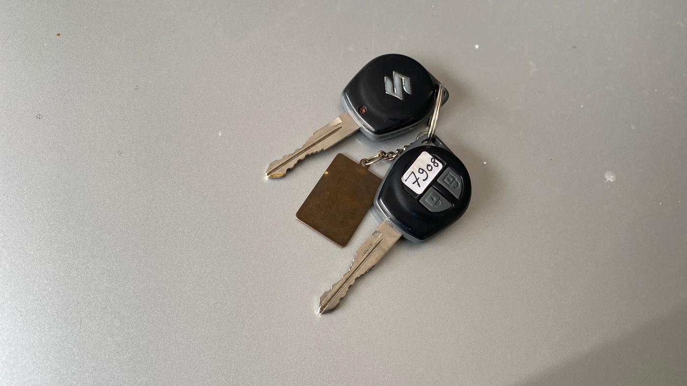 2013 Maruti Swift Dzire VXI, Petrol, Manual, 29,627 km, Key Close Up