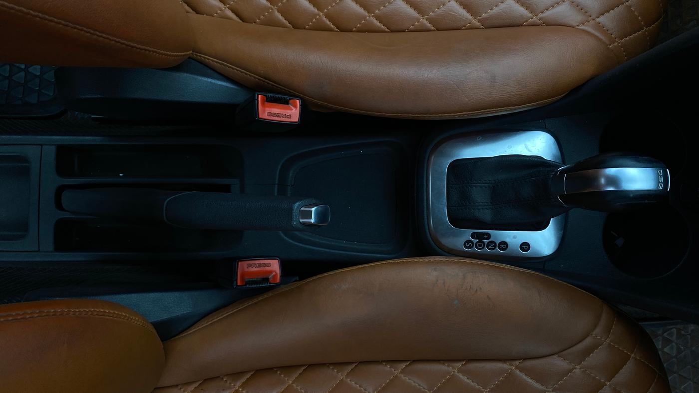 2018 Volkswagen Polo GT TSI AT, Petrol, Automatic, 69,808 km, Gear Lever