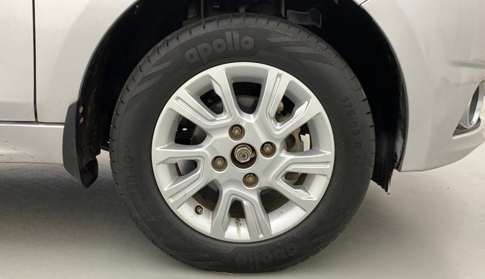 2018 Tata Tiago XZ 1.2 REVOTRON, Petrol, Manual, 90,914 km, Right Front Wheel