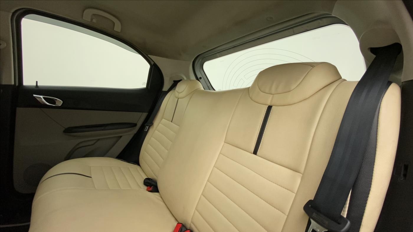 2018 Tata Tiago XZ 1.2 REVOTRON, Petrol, Manual, 90,914 km, Right Side Rear Door Cabin