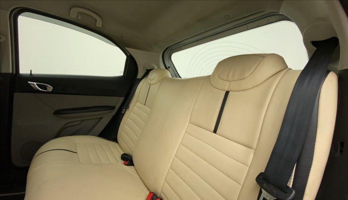 2018 Tata Tiago XZ 1.2 REVOTRON, Petrol, Manual, 90,914 km, Right Side Rear Door Cabin