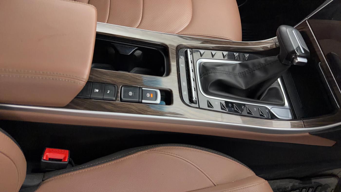 2024 MG HECTOR PLUS SAVVY PRO 1.5 TURBO CVT 7 STR, Petrol, Automatic, 67,560 km, Gear Lever
