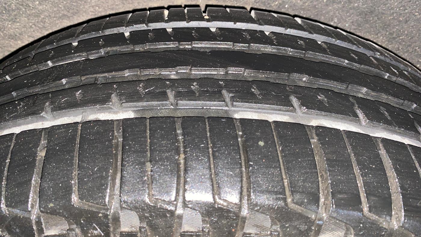 2023 Mahindra SCORPIO-N Z8 DIESEL MT 4WD 7 STR, Diesel, Manual, 33,984 km, Left Rear Tyre Tread