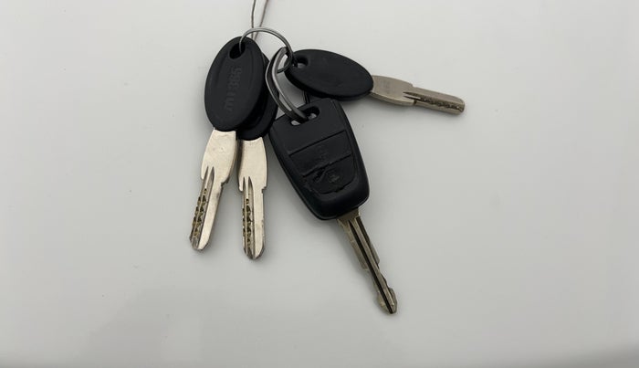 2016 Hyundai Grand i10 Sports plus 1.2, Petrol, Manual, 69,094 km, Key Close Up