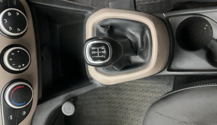 2016 Hyundai Grand i10 Sports plus 1.2, Petrol, Manual, 69,094 km, Gear Lever