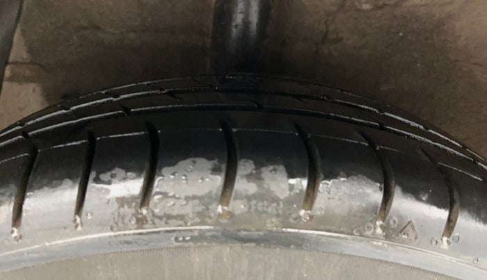 2016 Hyundai Grand i10 Sports plus 1.2, Petrol, Manual, 69,094 km, Right Rear Tyre Tread