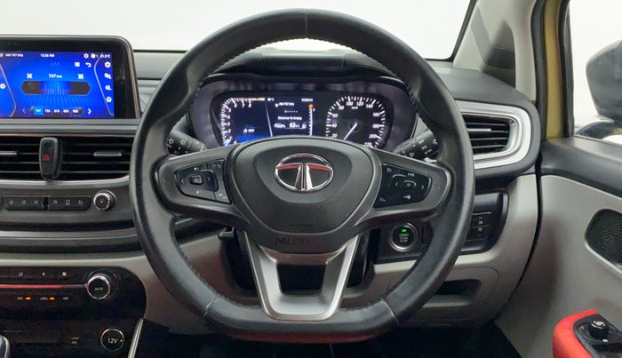 2020 Tata ALTROZ XZ 1.2, Petrol, Manual, 32,195 km, Steering Wheel Close Up
