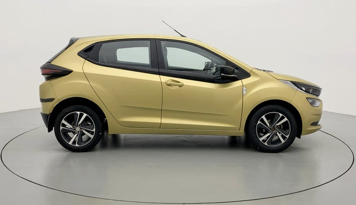 2020 Tata ALTROZ XZ 1.2, Petrol, Manual, 32,195 km, Right Side View