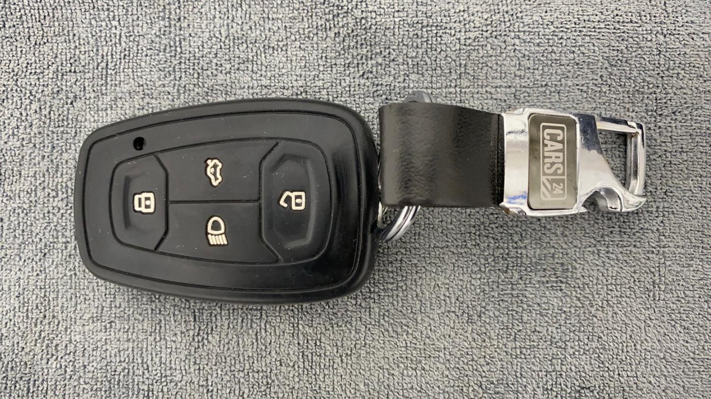 2020 Tata ALTROZ XZ 1.2, Petrol, Manual, 32,195 km, Key Close Up