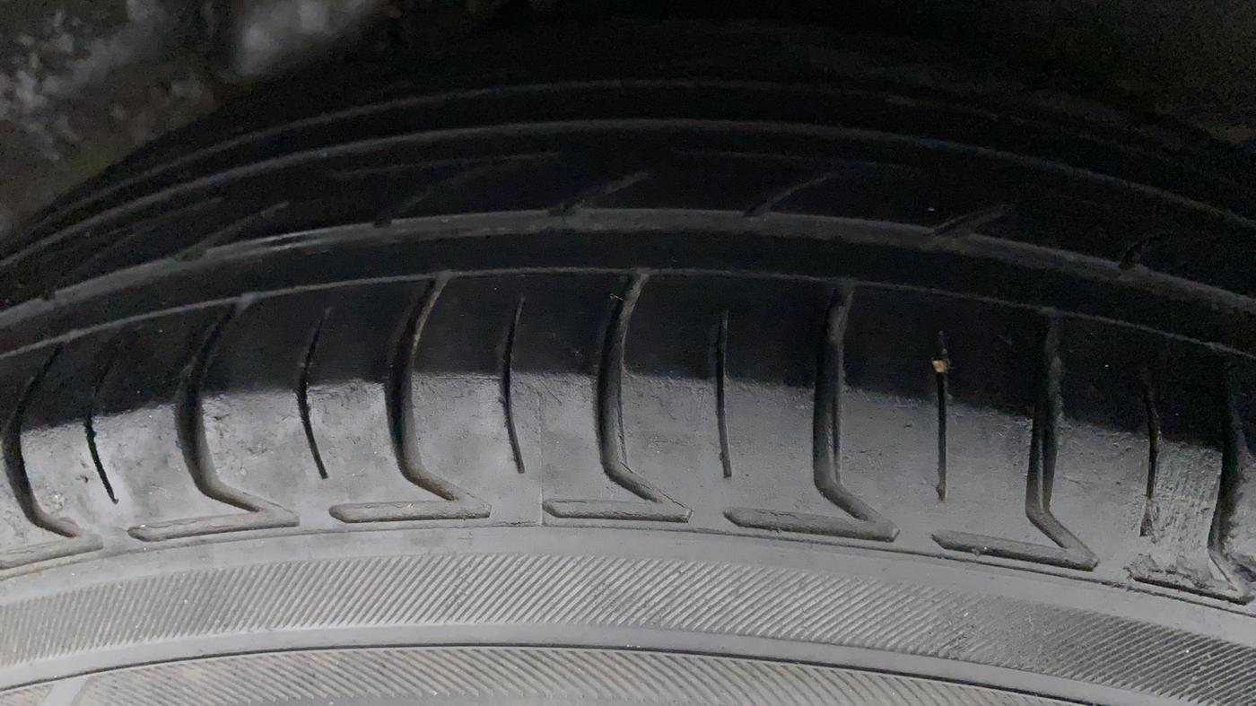 2013 Hyundai i10 MAGNA 1.2, Petrol, Manual, 72,958 km, Left Rear Tyre Tread