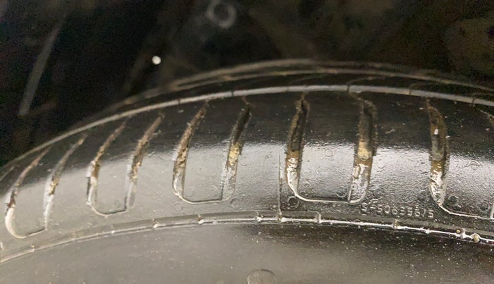 2016 Honda BR-V 1.5L I-VTEC V CVT, Petrol, Automatic, 1,11,113 km, Left Front Tyre Tread