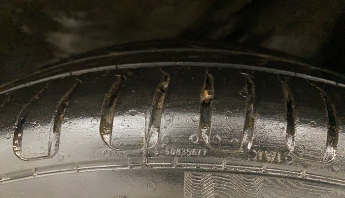 2016 Honda BR-V 1.5L I-VTEC V CVT, Petrol, Automatic, 1,11,113 km, Left Rear Tyre Tread