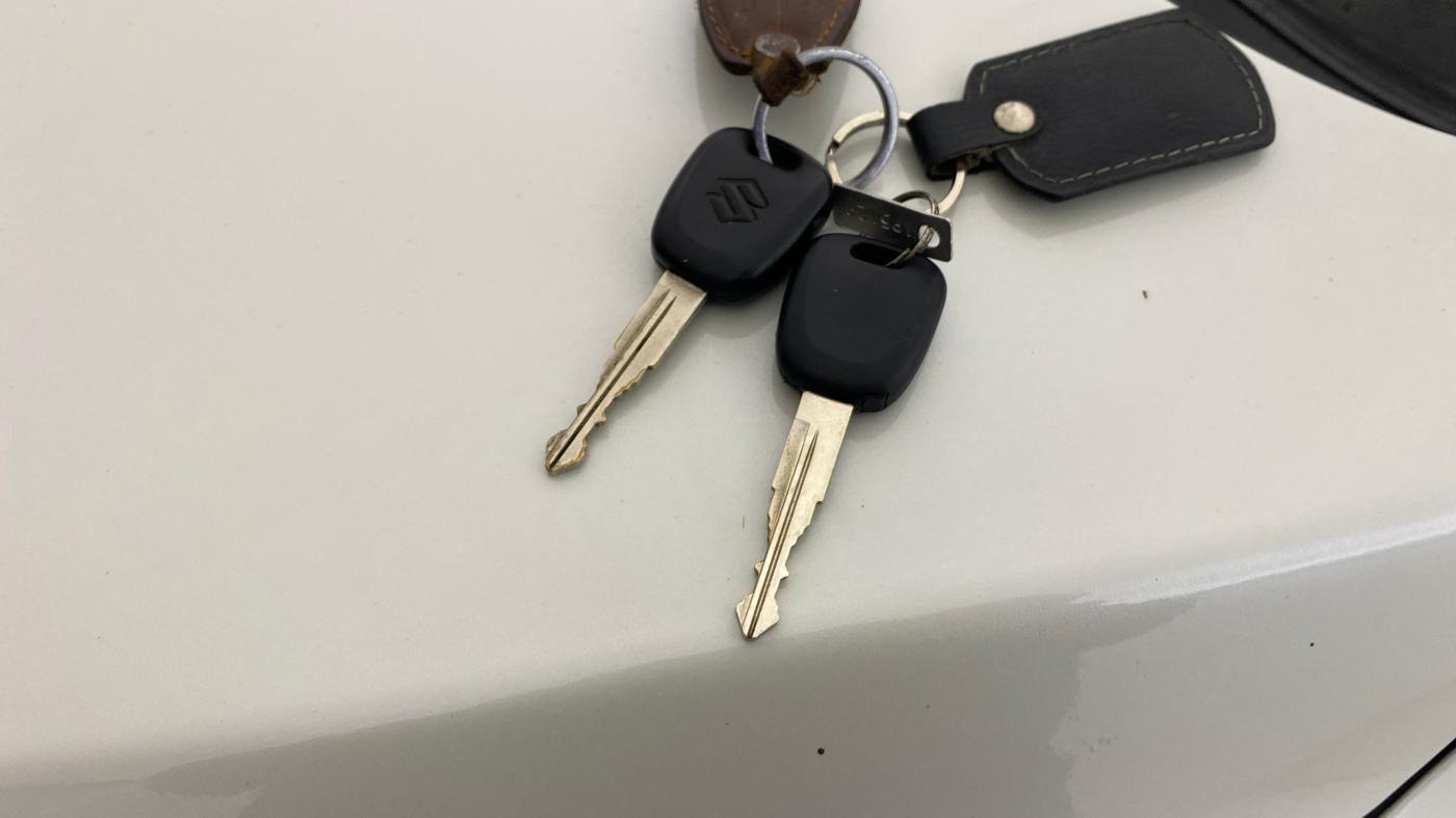 2014 Maruti Celerio VXI CNG, CNG, Manual, 64,940 km, Key Close Up