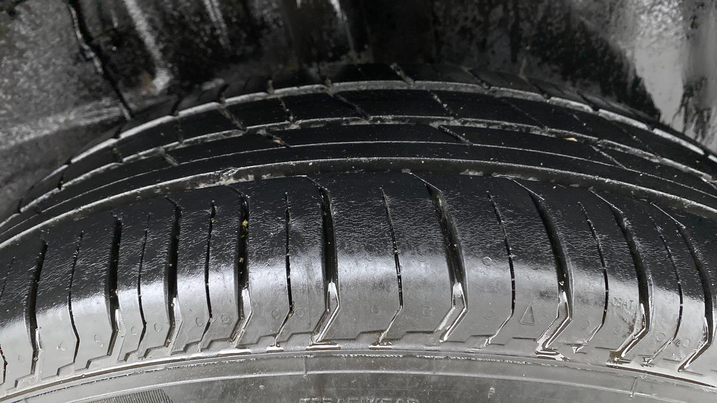 2021 Tata PUNCH ADVENTURE MT, Petrol, Manual, 29,427 km, Left Rear Tyre Tread