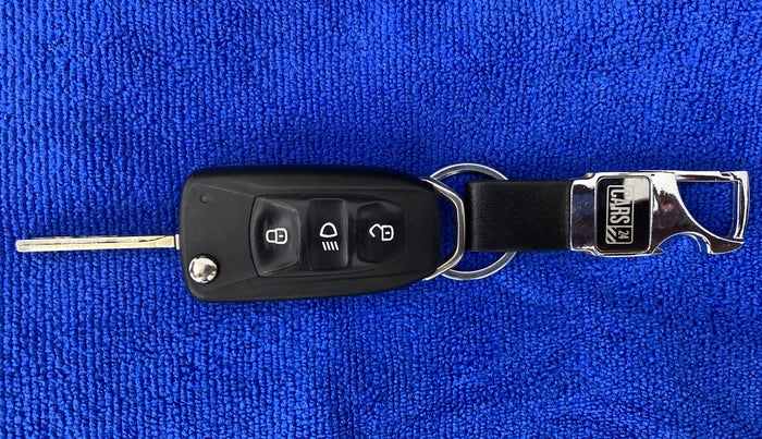 2021 Tata PUNCH ADVENTURE MT, Petrol, Manual, 29,427 km, Key Close Up