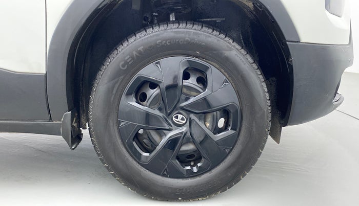 2021 Tata PUNCH ADVENTURE MT, Petrol, Manual, 29,427 km, Right Front Wheel