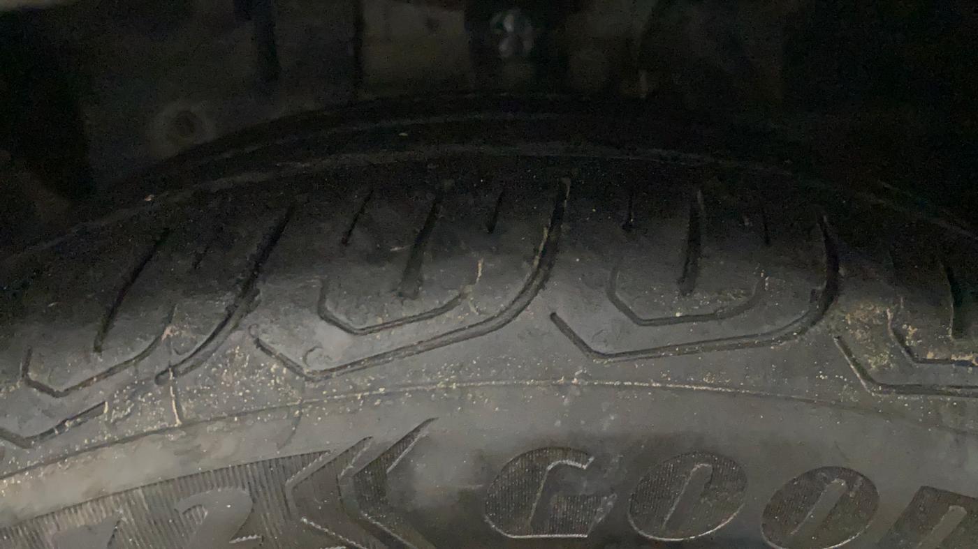 2021 Ford FREESTYLE TITANIUM 1.5 DIESEL, Diesel, Manual, 1,11,529 km, Left Front Tyre Tread