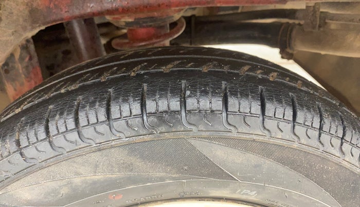 2013 Maruti Alto 800 LXI, Petrol, Manual, 83,976 km, Left Rear Tyre Tread