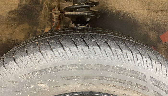 2013 Maruti Alto 800 LXI, Petrol, Manual, 83,976 km, Right Front Tyre Tread