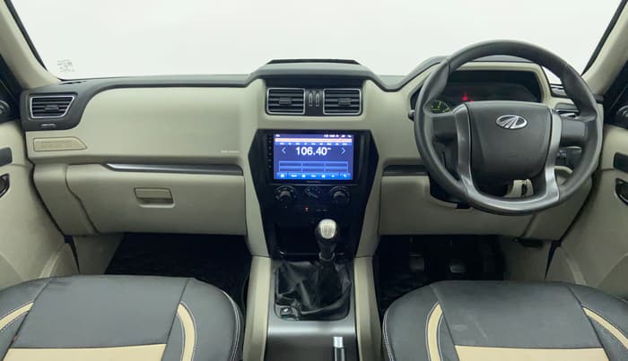 2017 Mahindra Scorpio S6 PLUS, Diesel, Manual, 42,408 km, Dashboard View
