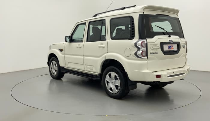 2017 Mahindra Scorpio S6 PLUS, Diesel, Manual, 42,408 km, Left Back Diagonal (45- Degree) View