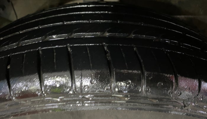 2022 Tata NEXON XM SUNROOF PETROL, CNG, Manual, 29,802 km, Right Rear Tyre Tread