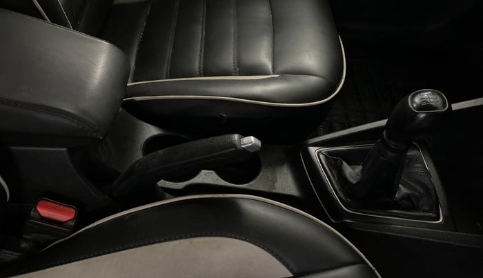 2015 Hyundai i20 Active 1.2 S, Petrol, Manual, 81,577 km, Gear Lever