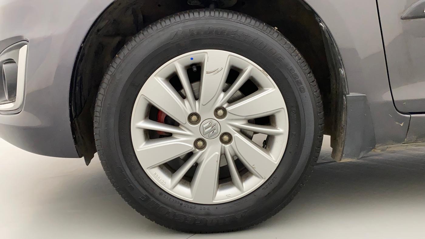 2017 Maruti Swift ZXI, Petrol, Manual, 51,421 km, Left Front Wheel
