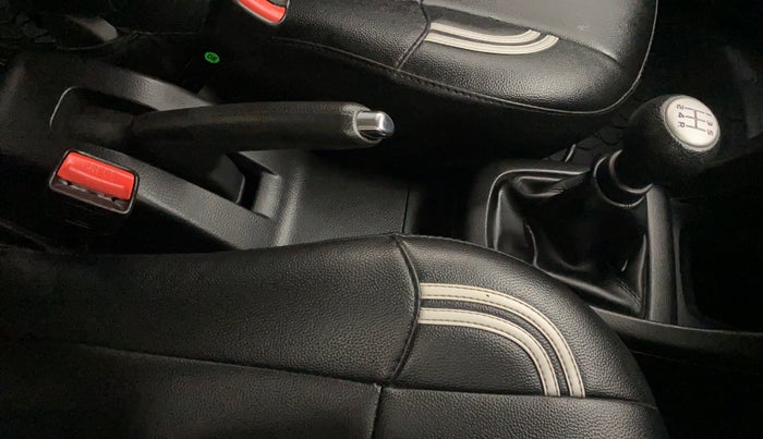 2017 Maruti Swift ZXI, Petrol, Manual, 51,421 km, Gear Lever