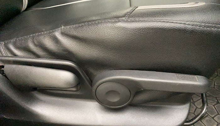 2017 Maruti Swift ZXI, Petrol, Manual, 51,421 km, Driver Side Adjustment Panel
