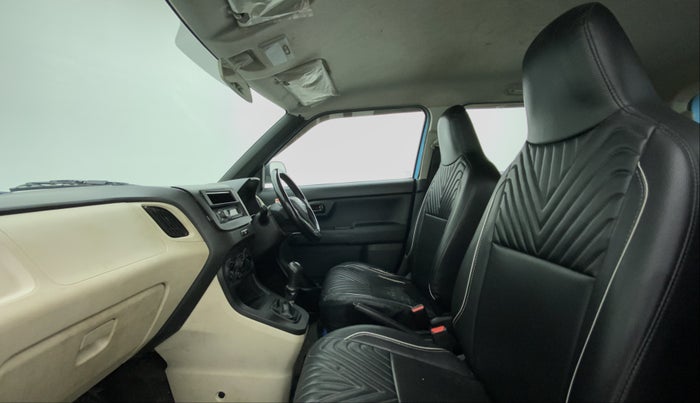 2021 Maruti New Wagon-R LXI CNG 1.0 L, CNG, Manual, 49,905 km, Right Side Front Door Cabin