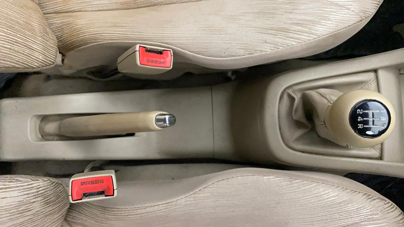 2014 Maruti Ertiga VXI, Petrol, Manual, 48,022 km, Gear Lever